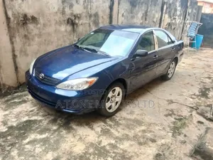 Toyota Camry LE 4dr Sedan (2.4L 4cyl 5M) 2003 Blue