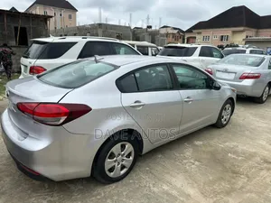 Kia Forte EX Sedan 2017 Silver