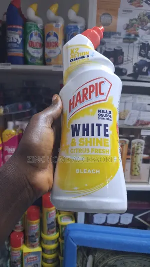 Harpic White and Shine Citrus Fresh