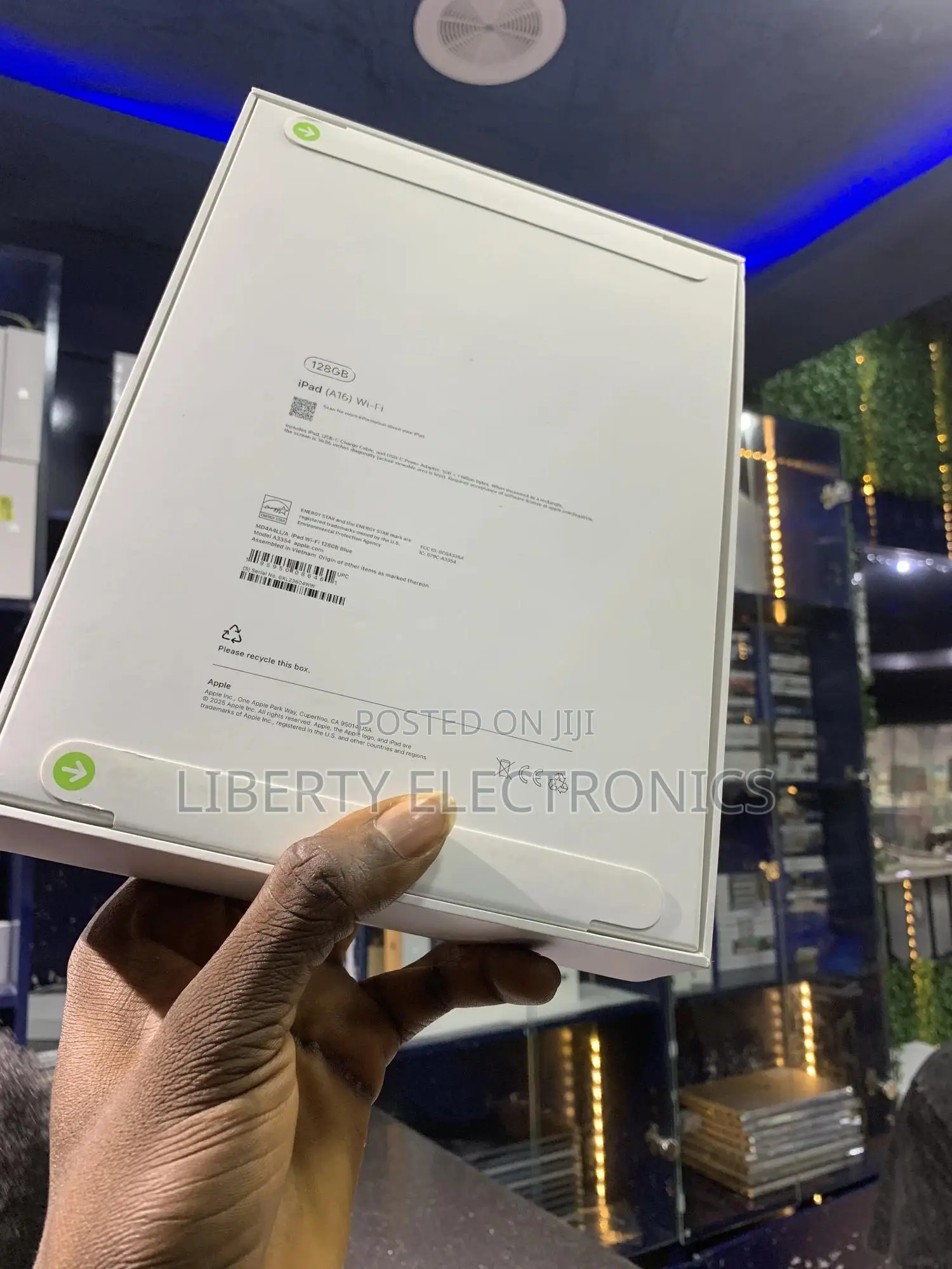 New Apple iPad (2025) 128 GB Black