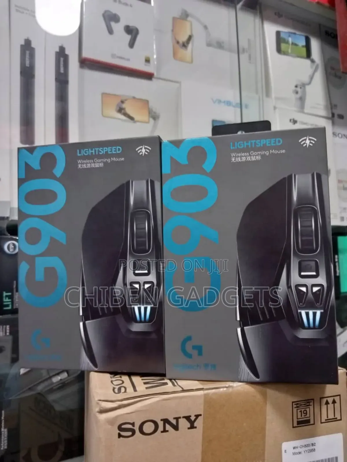 Logitech G903 Light Seep Wireless Gaming Mouse W/ Hero