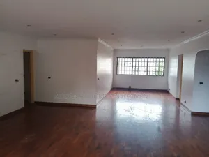 3bdrm Block of Flats in Victoria Island for rent