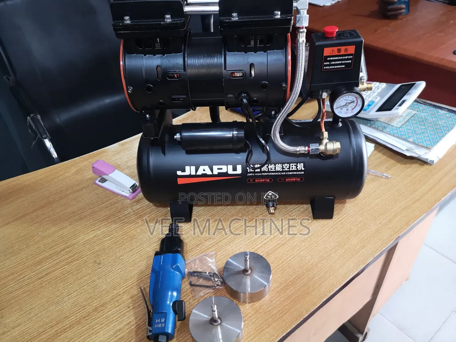 Pheumatic Hand Capping Machine With 70mm/ 73mm Cap Head