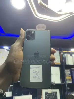 Apple iPhone 11 Pro Max 64 GB Green