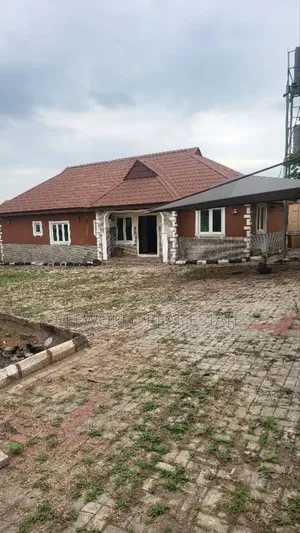 2bdrm Bungalow in Baptist Grammar for sale
