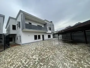 5bdrm Duplex in Jahi for sale