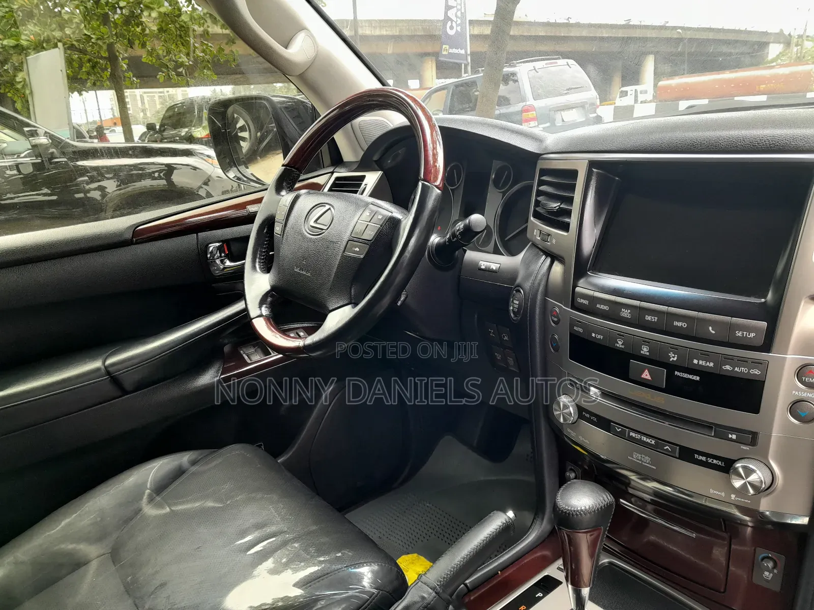 Lexus LX 570 AWD 2016 Black