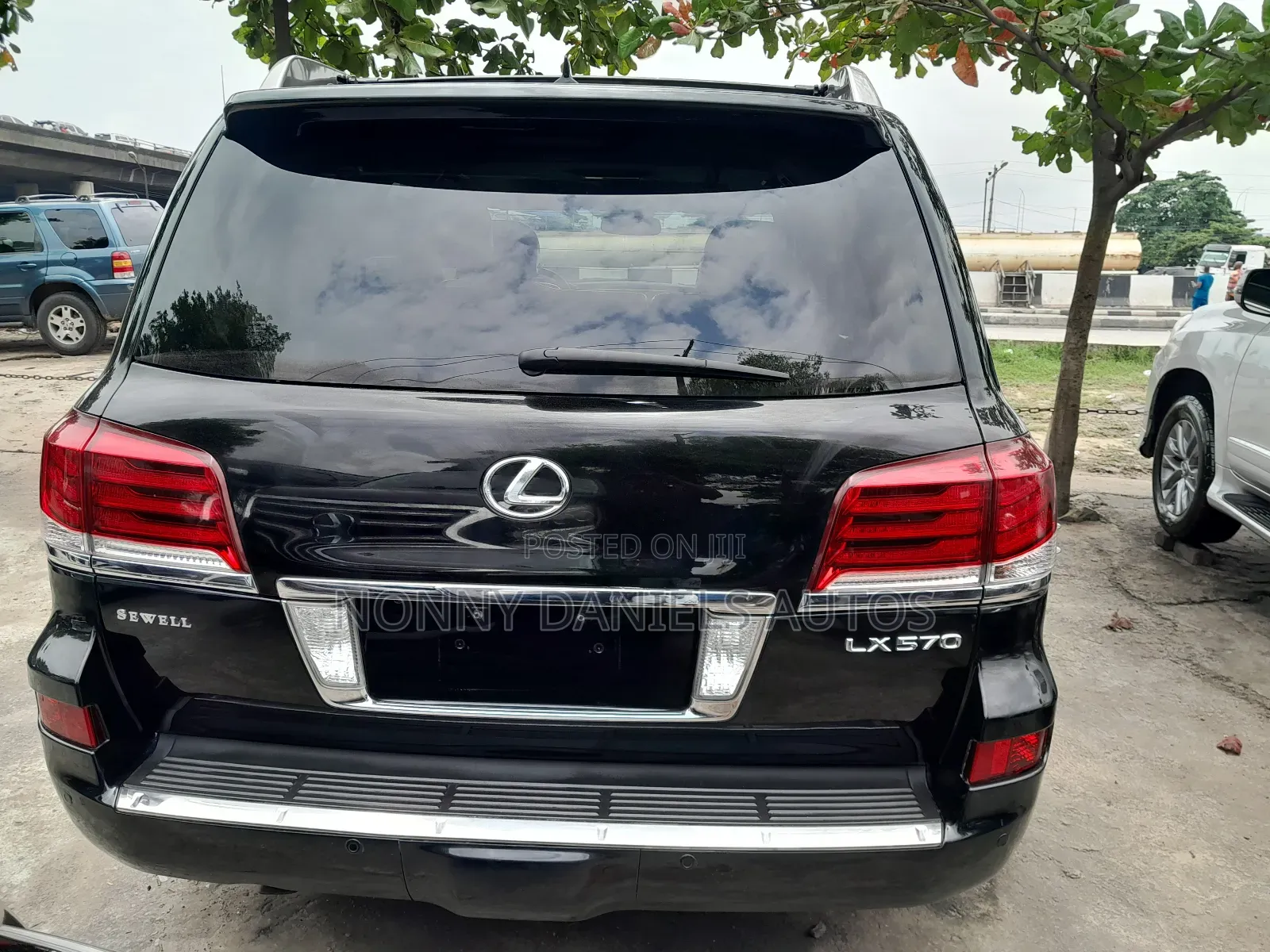 Lexus LX 570 AWD 2016 Black