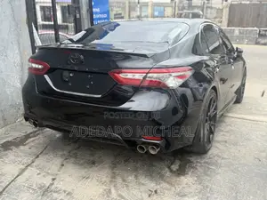 Toyota Camry XSE FWD (2.5L 4cyl 8AM) 2018 Black