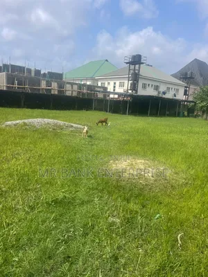 Dry Land for Sale in an Estate in Divine Estate