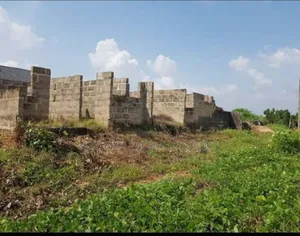 Land For Sale: 943sqm Wuye Tarred Road With Uncompleted Building