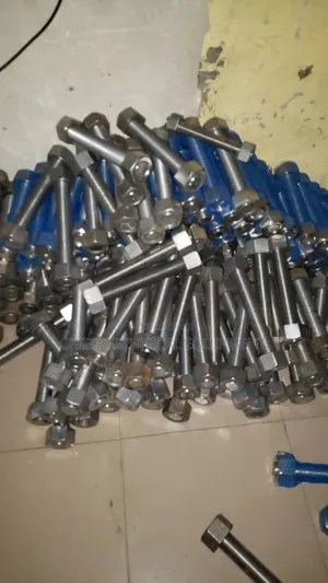 1.1/8x200 Stainless Stud Bolt