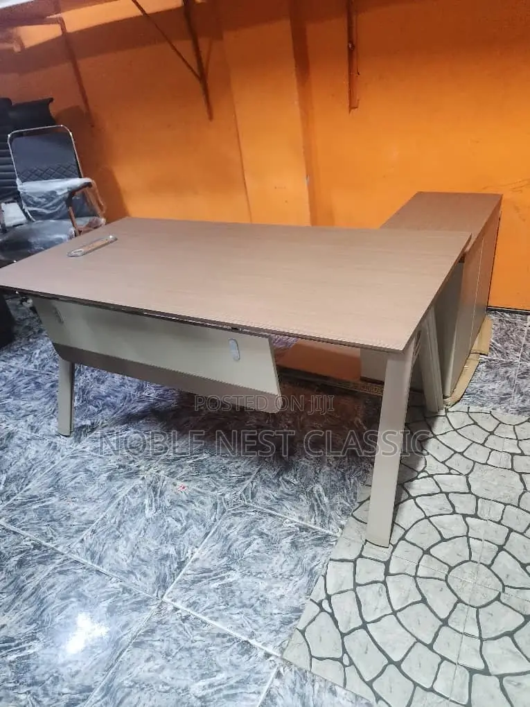 1.6 Md Table With Side Cabinet