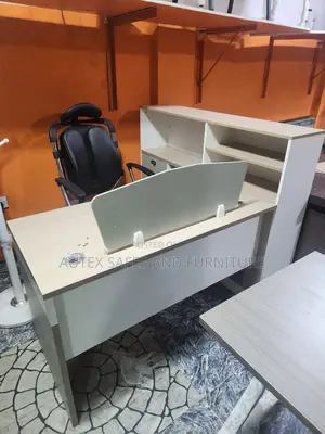 Reception Table +Shelf and Executive Chair