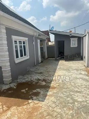 Furnished 3bdrm Bungalow in Kasumu, Ibadan for sale