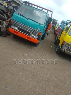 Toyota Dyna 200 Old Model Green