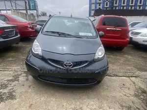 Toyota Yaris 2008 Gray