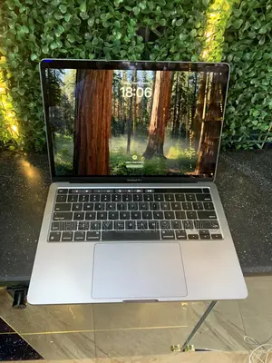 Laptop Apple MacBook Pro 2020 M1 8GB Apple M1 Pro SSD 512GB