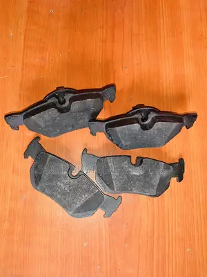 Genuine TRW Gdb2050 Brake Pad Set