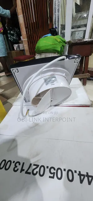 6" Black Extractor Fan