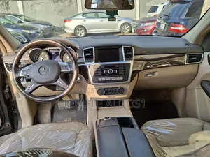 Mercedes-Benz M Class ML 350 4Matic 2013 Brown