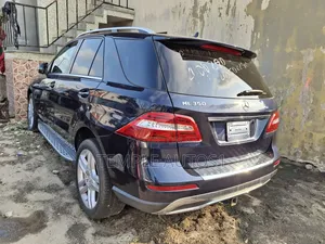 Mercedes-Benz M Class 2014 Blue