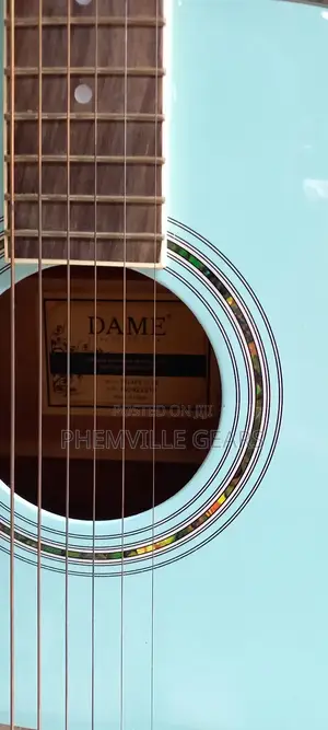 Quality Uk Used Dame Acoustic Guitar