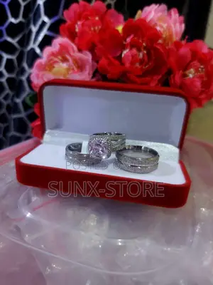 Diamond  Wedding Ring  Set.