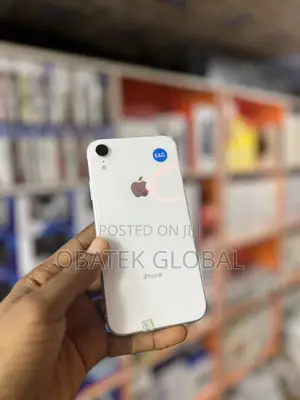Apple iPhone XR 64 GB White