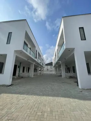 4bdrm Duplex in Lekki for sale