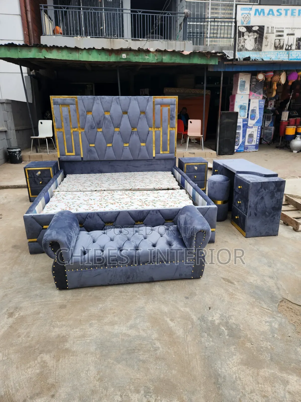 Quality 6by6 Bed Stand With Its Complete Accessories