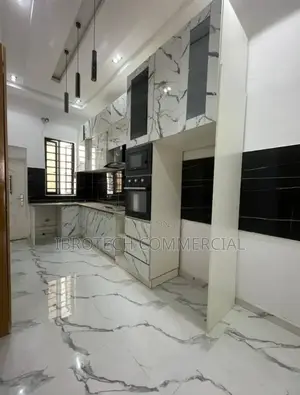 Building Contractor