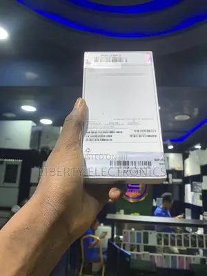 New Apple iPhone 16 128 GB Blue