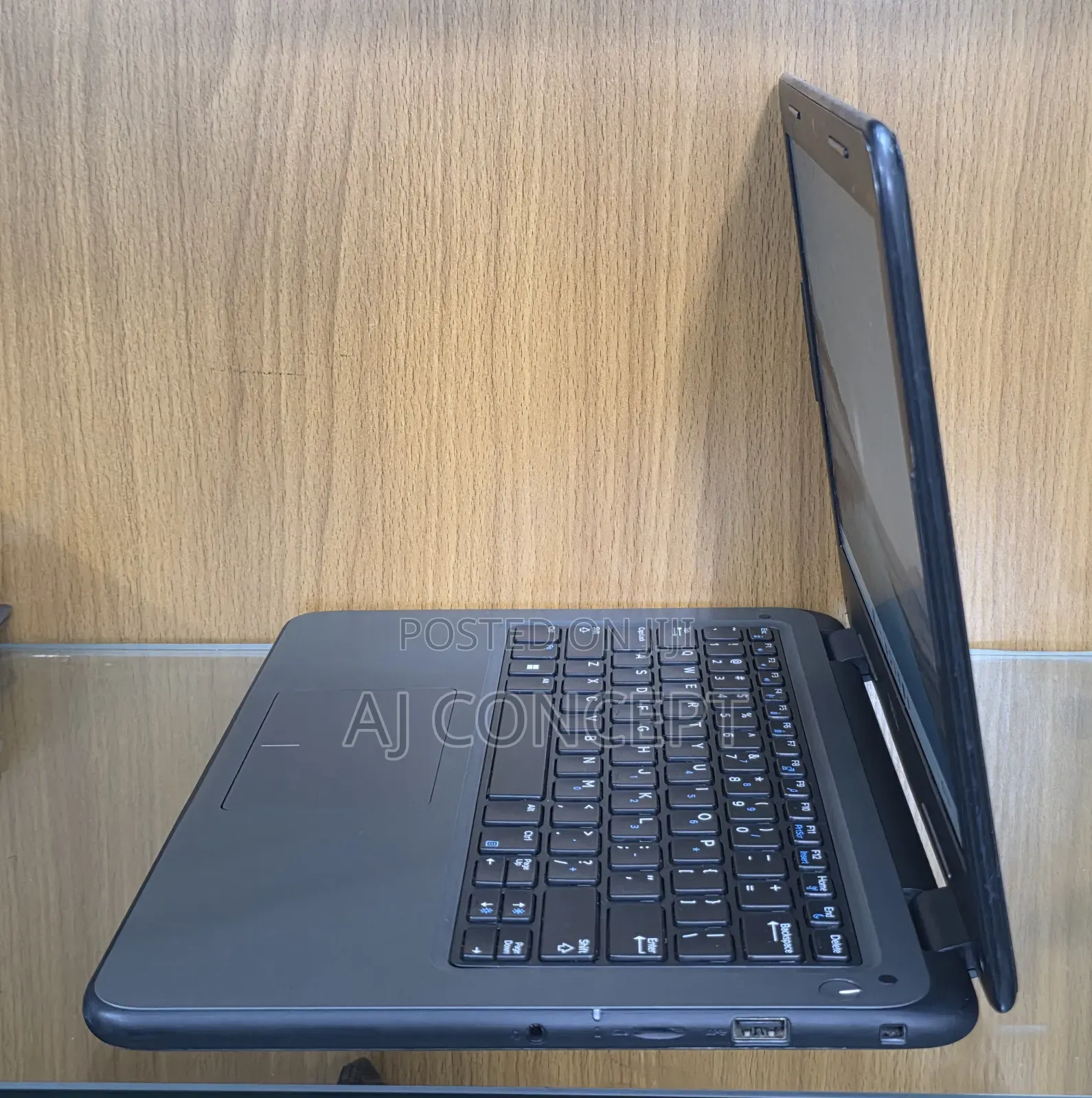 Laptop Dell Vostro 3300 8GB Intel Core i3 SSD 256GB