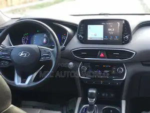 Hyundai Santa Fe 2018 Silver