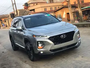 Hyundai Santa Fe 2018 Silver