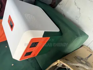 3.6kwh Cola Solar Generator With 550w Solar Panel