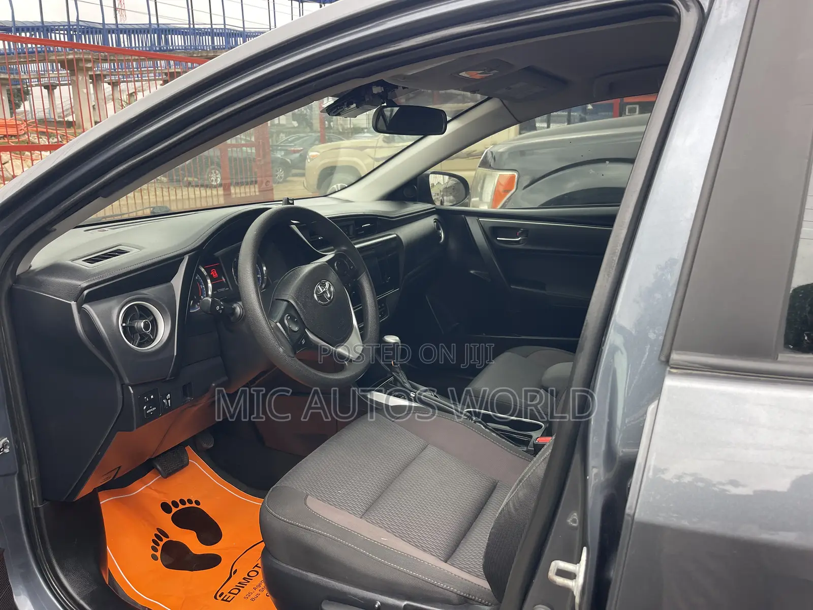 Toyota Corolla 2019 Gray