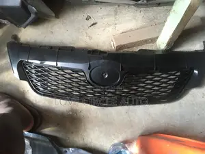 Toyota Corolla 2008 Front Grill