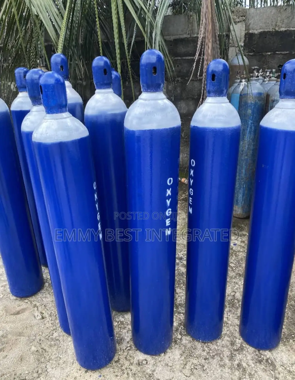 Oxygen Gas Cylinders,
