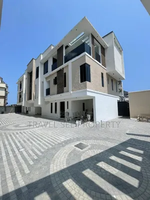 Furnished 4bdrm Duplex in Private Estate Lekki for sale