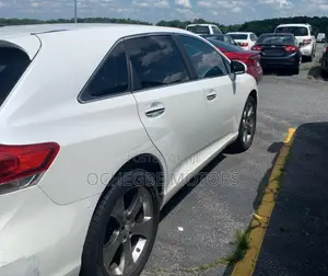 Toyota Venza V6 AWD 2011 White