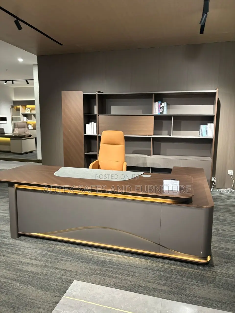 2meter Director Table (Table Only)