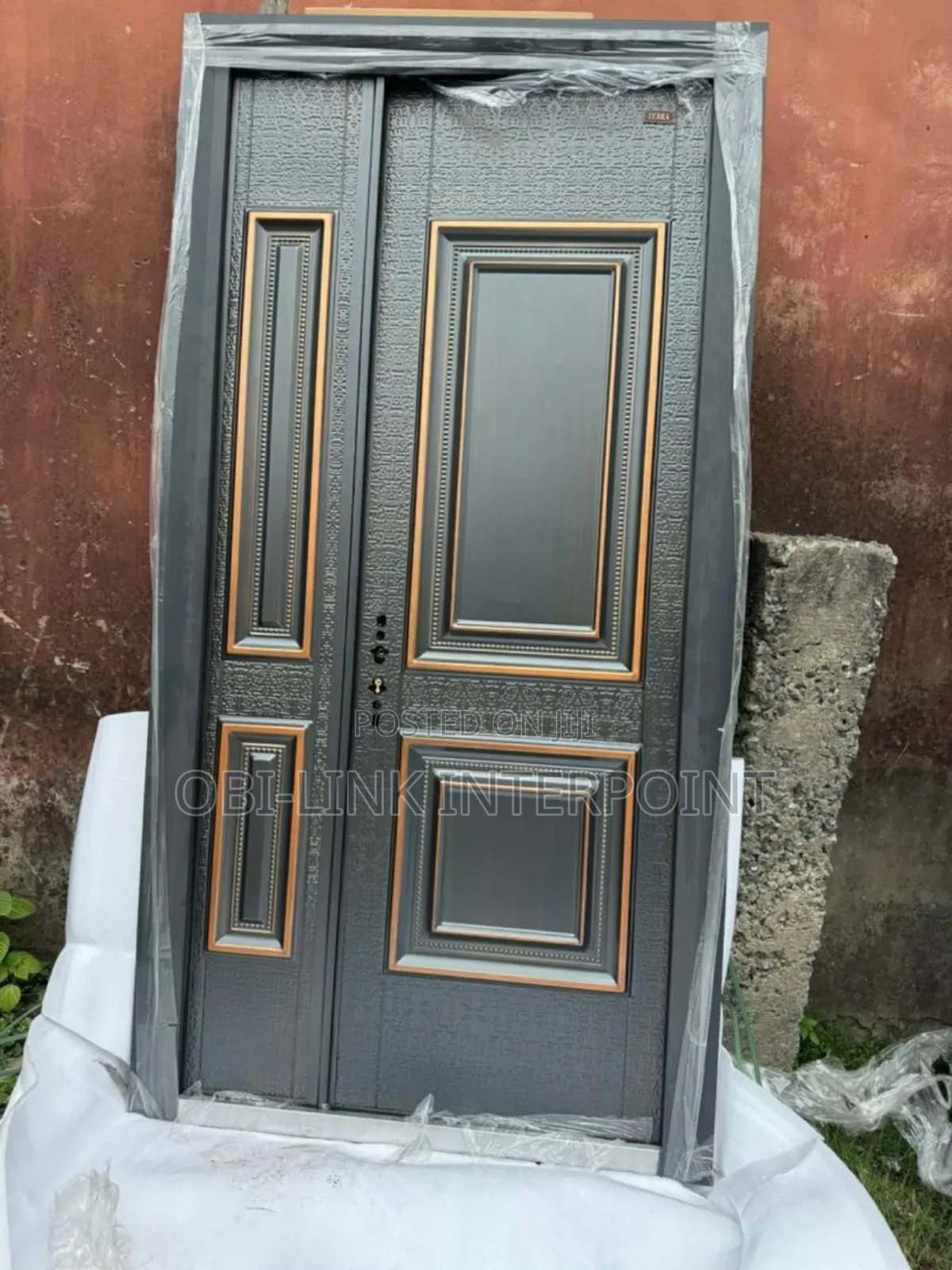 4ft Front Cast Door