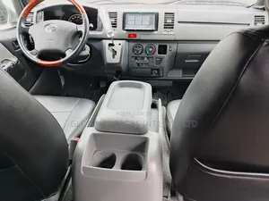 Toyota HiAce 2012 White