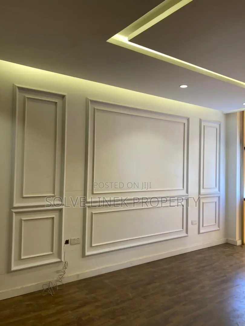 Wall Conish and Design
