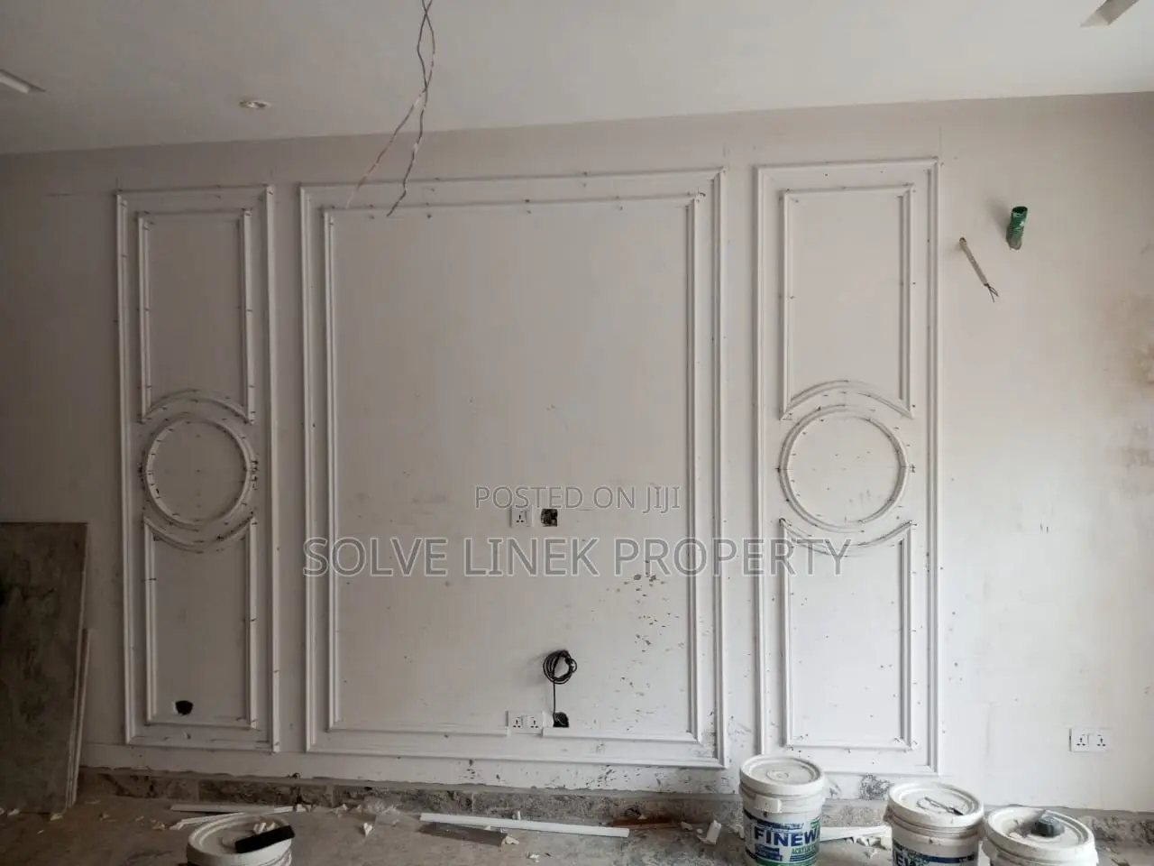 Wall Conish and Design