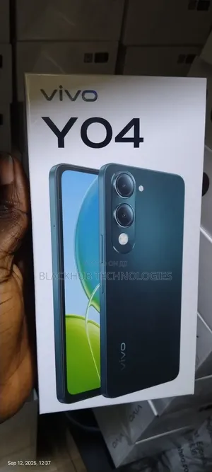 New Vivo Y04 128 GB Green