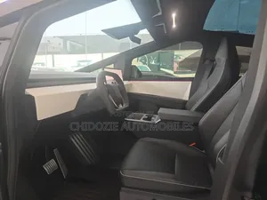 New Tesla Cybertruck 2024 Silver