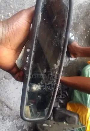 Toyota Camry Inner Mirror With Censor
